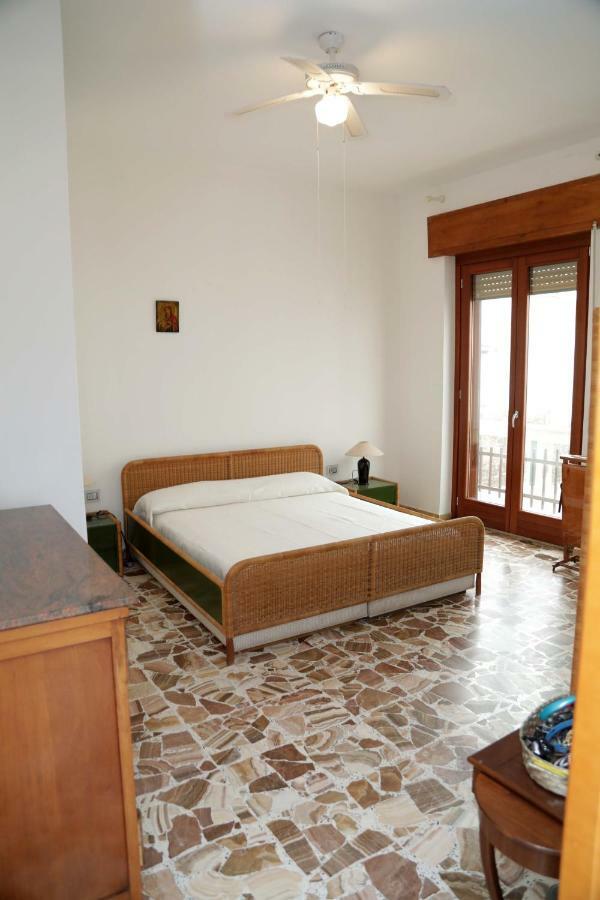 דירות קאלאסטה Luxury Apt מראה חיצוני תמונה